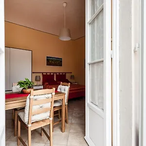 https://all-ombra-del-duomo.it-tuscanyhotel.com
