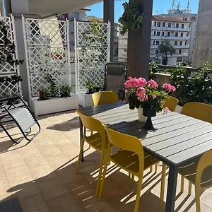https://la-malfa-48.sicilyhotelsitaly.net